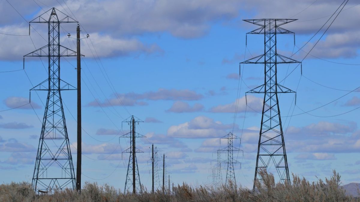 Ottawa Invests More Than $16 Million to Expand Clean Electricity Across Western and Northern Canada